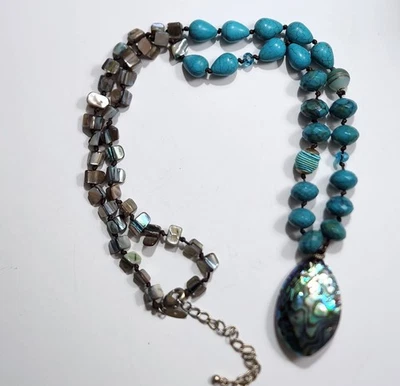 Collar Colgante Chicos Imitación Turquesa y Concha de Abulón Costa Suroeste Boho Foto 1 de 4