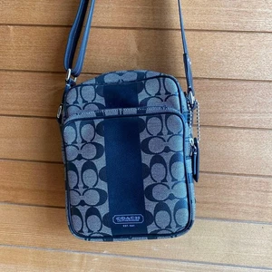 [Casi Como Nuevo] Bolso de Hombro Coach F70078 Negro Firma Diagonal de Japón - Imagen 1 de 3