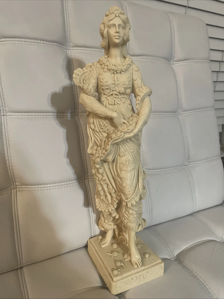 Vintage 19” Italian Resin Statue Woman Flowers Greek - Изображение 1 из 4