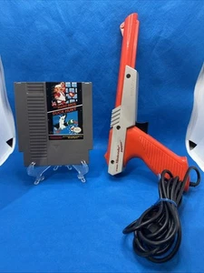 NES Authentic Super Mario Bros Duck Hunt Cartridge & Orange Zapper GETESTET FUNKTIONIERT - Bild 1 von 13