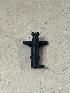 09-12 OEM BMW 528i Front Right Passenger Side Headlight Washer Spray Nozzle  - Bild 1 von 8