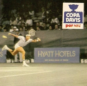 TENNIS GUILLERMO VILAS DAVIS CUP magazine Argentina 1983 - Picture 1 of 2
