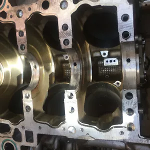 AUDI RS6 C6 5.0L V10 Petrol 2008-2010 BUH 580BHP ENGINE Block Damaged - Picture 1 of 9