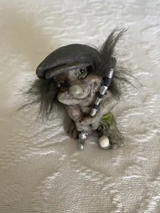 GOLFER Name: Gofcap-Geirmund Designed by Helge Nordskar Lommedalen TROLL-Atelier - Picture 1 of 9