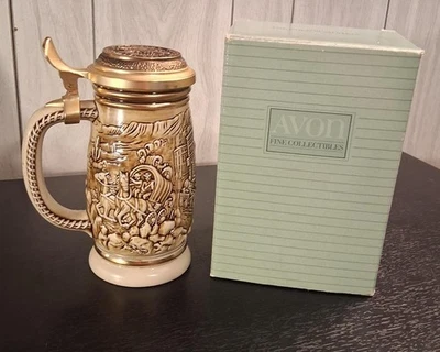 Piedra de cerveza vintage 1987 Avon “The Gold Rush” con tapa tono oro 22k-NUEVA Brasil Foto 1 de 4