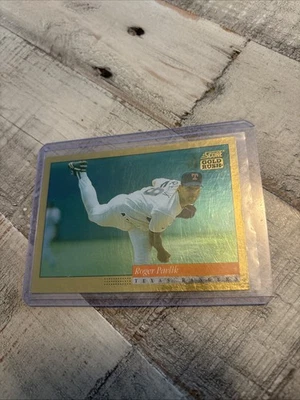 1994 Score - Roger Pavlik #365 Gold Rush - Image 1 of 2