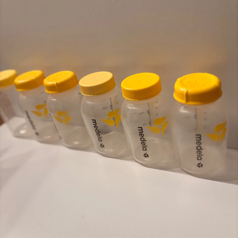 Juego de 6 botellas de almacenamiento de leche materna Medela de 5 oz amarillas sin BPA Foto 1 de 4
