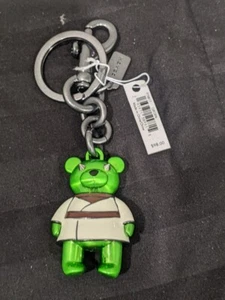 Coach - F78817 - Star Wars X Coach Yoda Bear Bolso Dije Llavero Anillo Llavero - Imagen 1 de 2