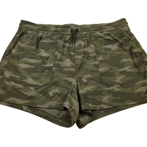 Athleta Womens 24 Green Gray Camouflage Camo Farallon Shorts Outdoor Hunt Hike - Picture 1 of 12