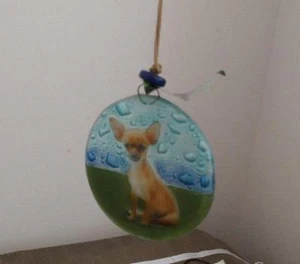 Adorno de vidrio artístico fundido para perro Chihuahua Ecuador WFTO comercio justo - Imagen 1 de 2