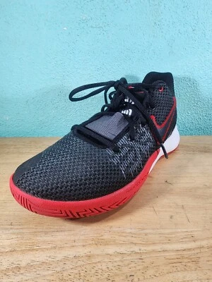 Zapatos de baloncesto Nike Kyrie Flytrap II negros talla 7 (A04436-016) Foto 1 de 4