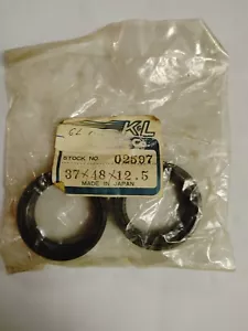 Set of (2) k&L 02597 Front Fork Oil Seal Honda GL1000, GL1100 - Picture 1 of 3