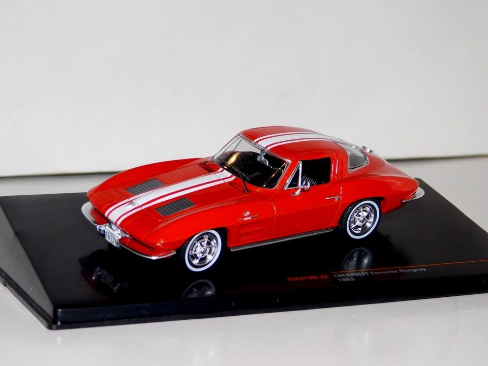 IXO Models 1 43 CLC479 Chevrolet Corvette Stingray 1963 Red/White