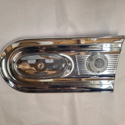 Ford 1958 luz trasera luz trasera camioneta lado pasajero interior Fomoco Ranch Foto 1 de 4