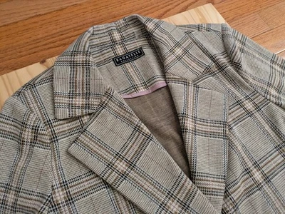 请参阅测量:全新带标签原装。 $119 S Bagatelle Collection 棕褐色粉色格子西装夹克 — 第 1/4 张图片