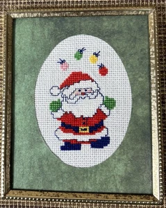 Cuadro SANTA de Navidad hecho en casa en marco dorado decoración navideña 5x4 punto de cruz - Imagen 1 de 3