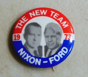 Richard Nixon Ford 1973 campaign pin button political - Picture 1 of 1