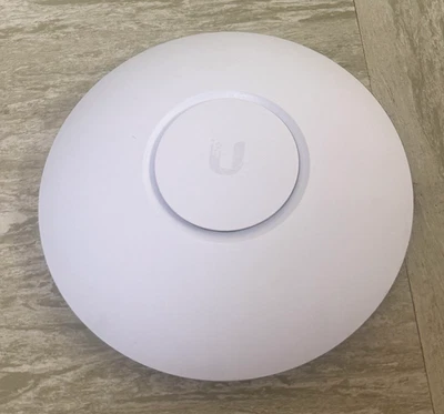 Ubiquiti UniFi nanoHD компактный 802.11ac Wave2 беспроводная точка доступа - б/у - Изображение 1 из 2