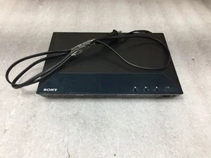 Sony BDP-S3100 HD Blu-ray & DVD player Wi-Fi HDMI USB and Media Streamer - Picture 1 of 6