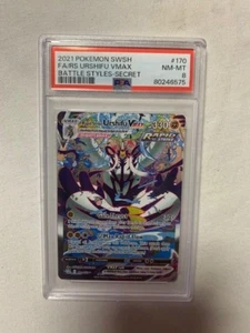 Pokemon 2021 Stili di Battaglia Attacco Rapido Urshifu VMAX Alt Art 170 PSA 8 - Foto 1 di 1