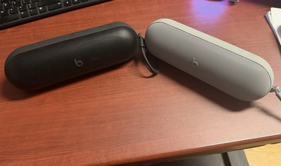 Par de altavoces portátiles Bluetooth Beats by Dr. Dre Pill USB-C Foto 1 de 1