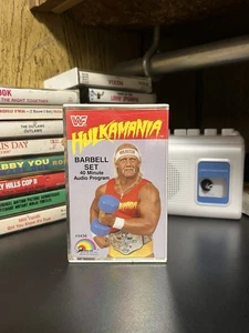 WWF HULKAMANIA DUMBELL SET HULK HOGAN WRESTLING WWE 1985 AUDIO CASSETTE TAPE - Picture 1 of 4