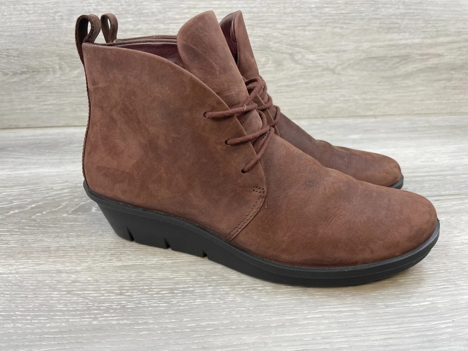 Ecco Skyler Hydromax Mujer 9.5 Marrón Botín Cuero Bota Motociclista Cuña Comodidad Foto 1 de 4