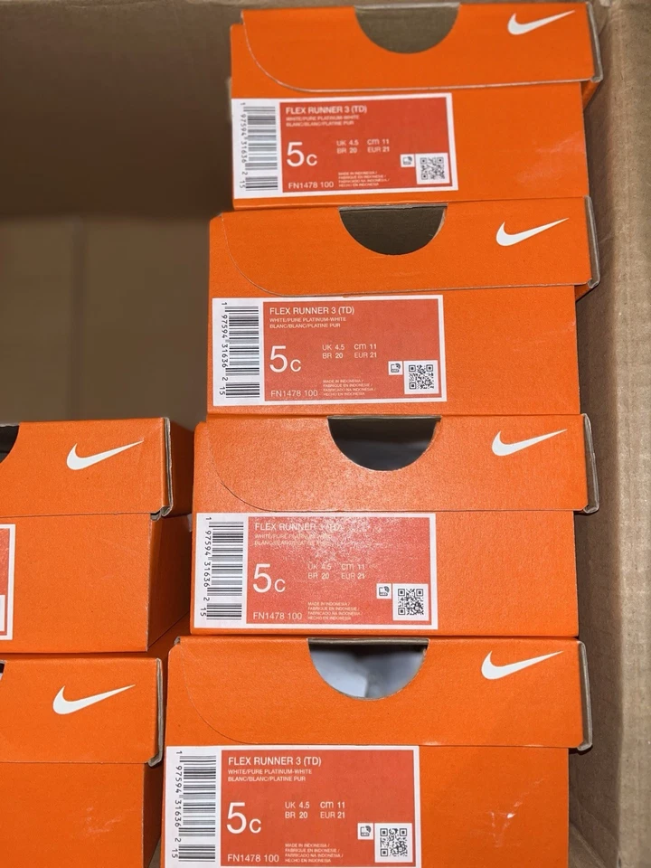 Nike, Flex Runner 3 Infantil Niño’s Tenis Talla 5C FN1478 100 Foto 1 de 4