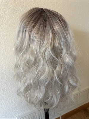 Синтетический парик | 18 дюймов серебристый серый Ombré Highlight's кружевная крышка жесткий без бирок 43 - Изображение 1 из 4