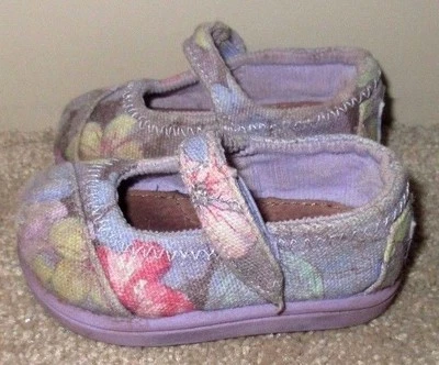 Zapatos Mary Jane tropicales desteñidos florales lila talla 3 para bebés T3 para niñas pequeñas Foto 1 de 4