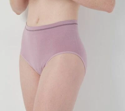 BREEZIES Seamless Brief Gift Pack SETS OF 4 OR 5 PAIRS A389685 - Image 1 of 4