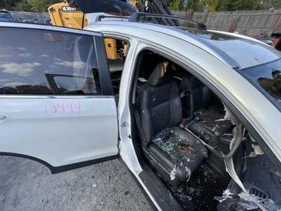 Honda CR-V 2015-2016 basculante derecho con poste blanco PC: NH603PX -EX-L- 49348 Foto 1 de 4