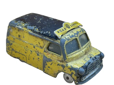Original Corgi 408 Bedford AA Road Service Van Split Screen Yellow AA Sign 1950s - Image 1 of 4