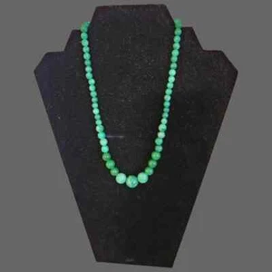 Natural Graduated Emerald Green Jade Necklace - Picture 1 of 5