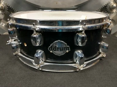 ddrum Maple Shell 5.5" x 14" Black Lacquer Snare Drum - Image 1 of 4