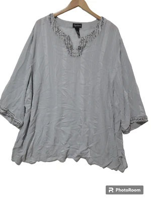 Blusa túnica bordada gris plateado talla 3X Maggie Barnes Foto 1 de 4
