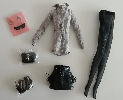 Integrity Toys Unknown Source Lilith Blair COMPLETE Fashion Outfit - Image 1 of 4