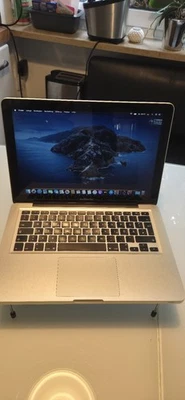 Apple MacBook Pro 13 Zoll Mitte 2012 (500GB HDD, Intel i5, 4GB 1600 MHz DDR3) - Bild 1 von 4