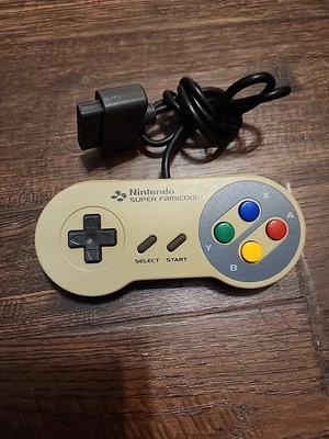 Super Famicom SNES Controller Yellowed, OEM, Japanese Import - Image 1 of 2