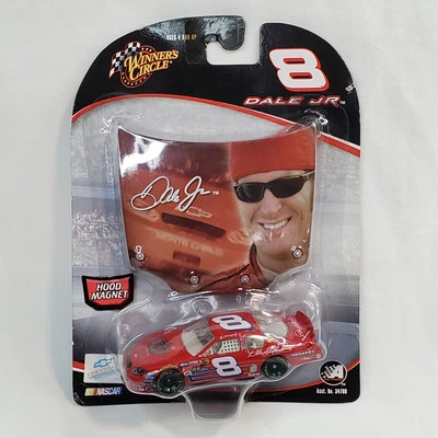 Winners Circle 2005 1/64 Dale Earnhardt Jr #8 imán de capó Foto 1 de 4