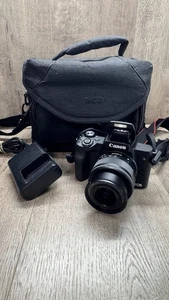 Canon EOS M50 Mark II Mirrorless Digital Camera with EF-M 15-45mm Lens - Picture 1 of 8