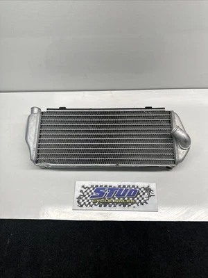 Radiador lateral izquierdo KTM 450SXF 2023 sin relleno OEM A46035007000 Foto 1 de 4