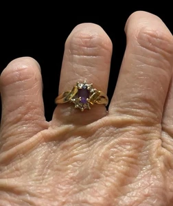 Vintage Solid 10 Karat Yellow Gold Amethyst & Diamond Ring Size 6 - Preowned - Picture 1 of 3