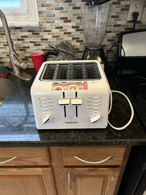 Cuisinart Toasters 4-Slice Compact Plastic Toaster - CPT-1421P1 - Image 1 of 4