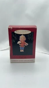 Hallmark Keepsake "Daisy Days - Garden Elves Collection" - Picture 1 of 3