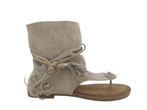 Dada - Stivaletti estivi traforati con tacco a blocchetto - Beige, Nero -  MitShopping - Abbigliamento e scarpe
