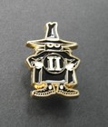MCDONNELL DOUGLAS F-4 PHANTOM MAN II AIRCRAFT LAPEL PIN 3/4 x 1.25 inches