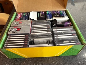 Zip Disks - 100mb + 250mb x 35 Großeinkauf + Disketten (Akai Sound Library) - Bild 1 von 4
