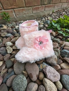 Excellent condition Pink Fuzzy Baby Boots with ribbon and gem infants size 3 - Picture 1 of 4