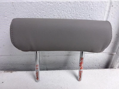 2020 GMC SIERRA 1500 центральный задний подголовник серый/серо-коричневый с пеной отделка HVE - Изображение 1 из 4